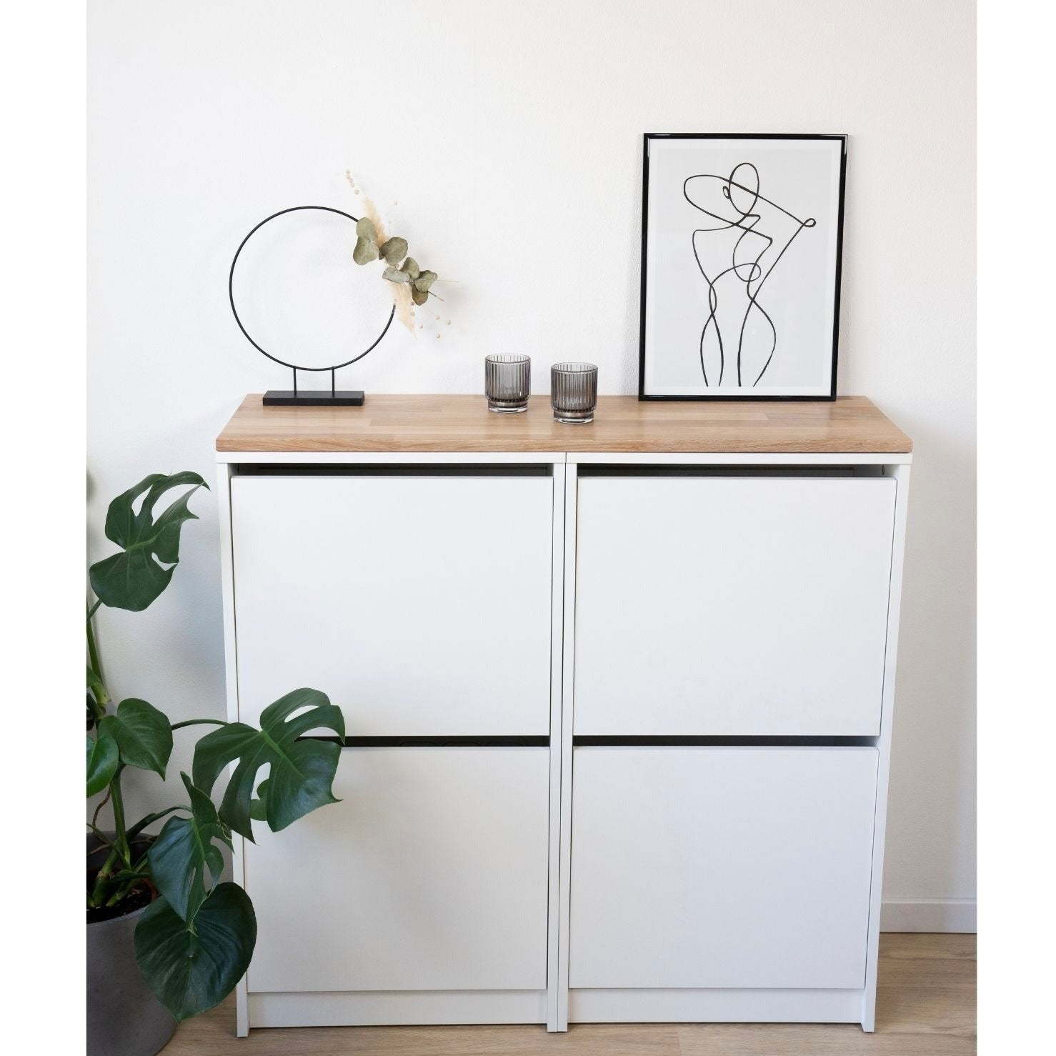 Ikea Bissa 2 mit Holzplatte in Eiche Weiß als Wohnbeispiel
