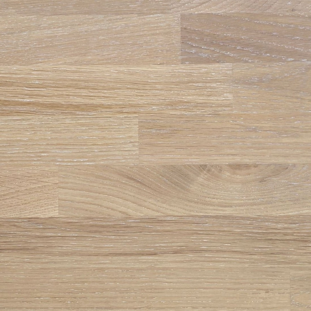 Besta 2 breit mit Massivholzdeckplatte in Eiche Weiß geölt Strukturbild