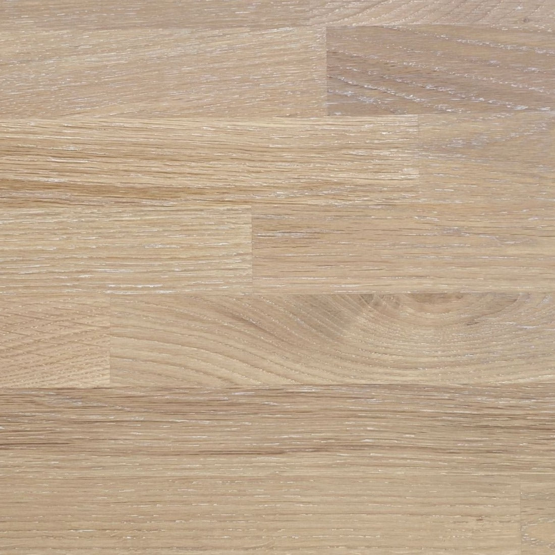 Besta 4 breit mit Massivholzdeckplatte in Eiche Weiß geölt Holzstrukturbild