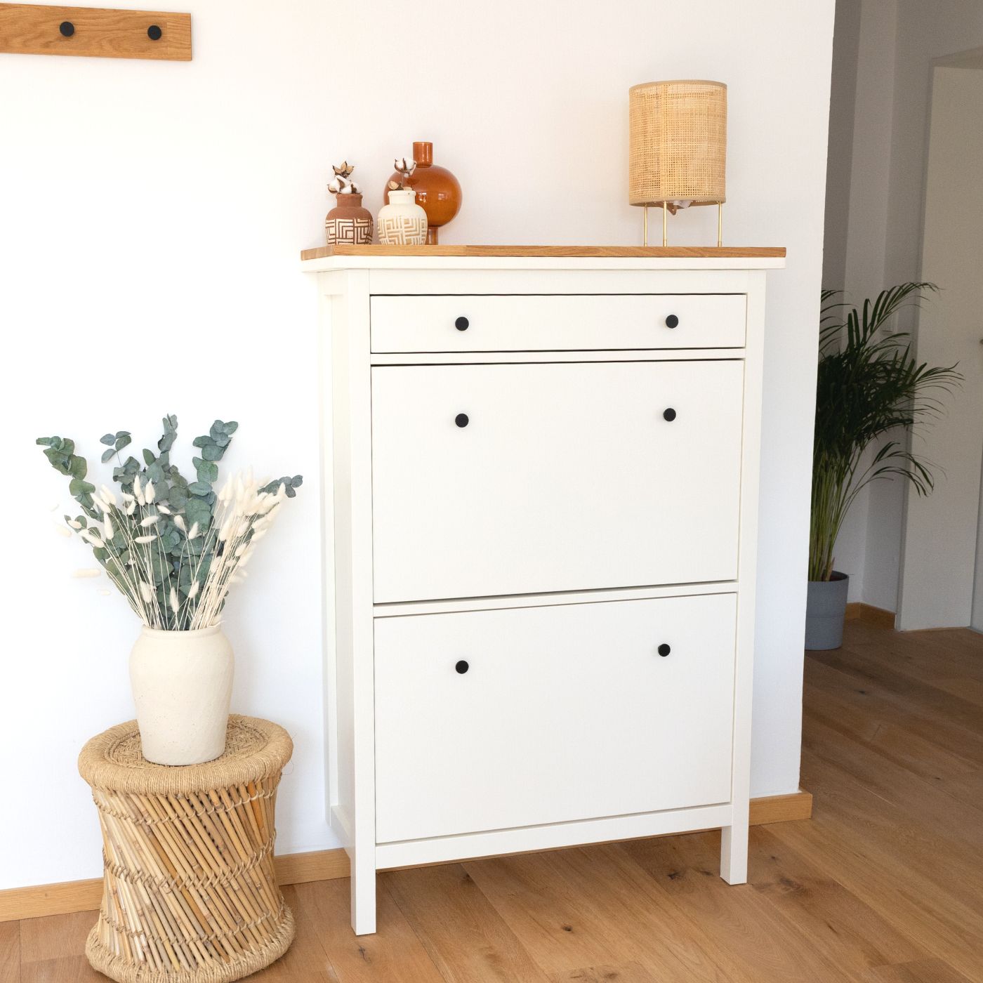 IKEA HEMNES Schuhschrank mit Deckplatte