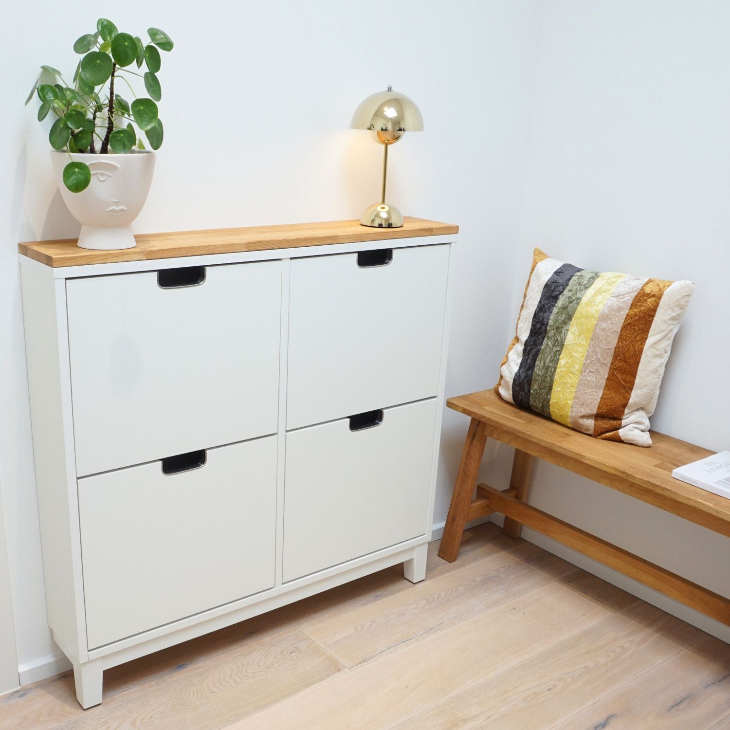 Ikea Ställ Schuhschrank mit Deckplatte Eiche Natur geölt - Bild mit Dekoration