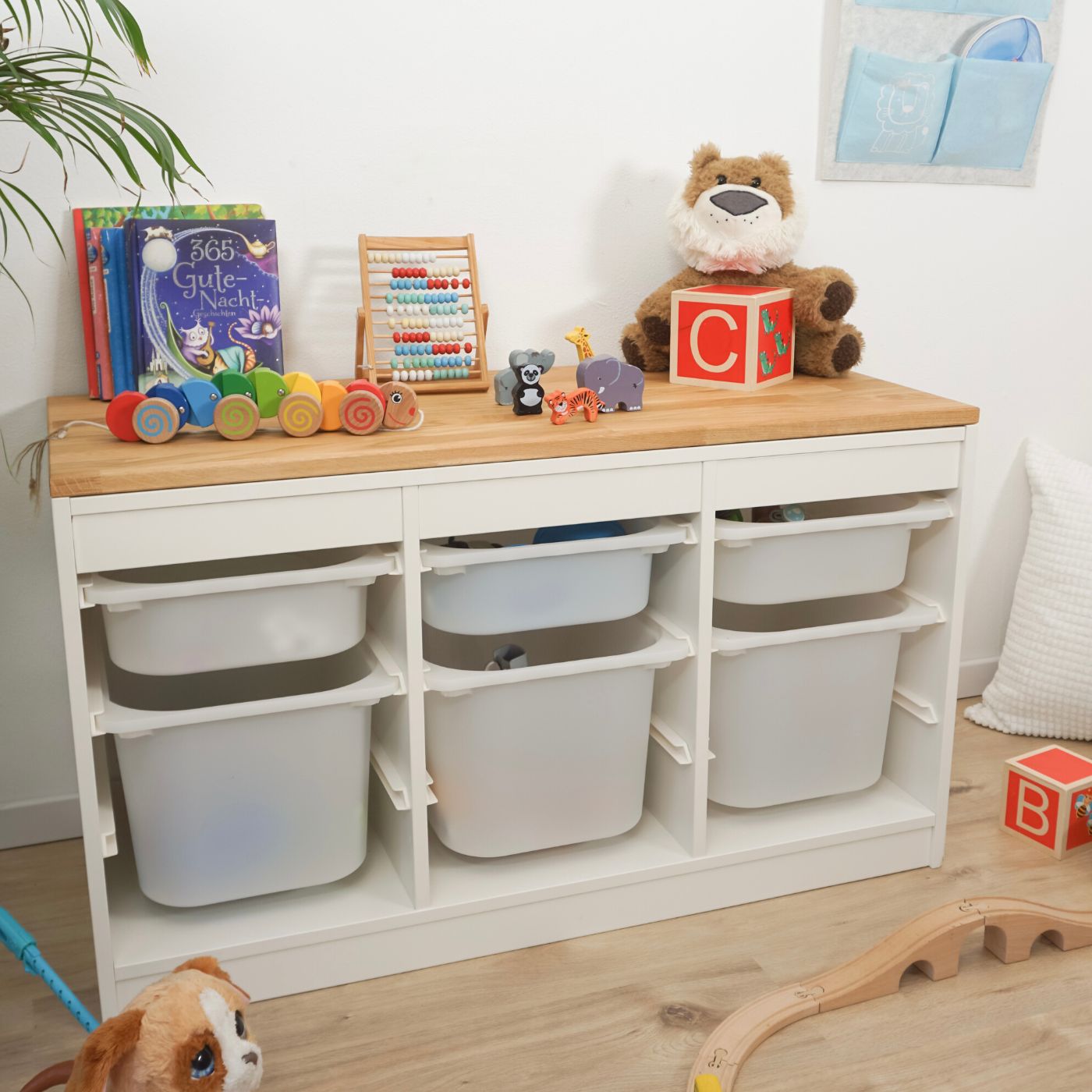 Ikea Trofast mit Holzplatte Eiche