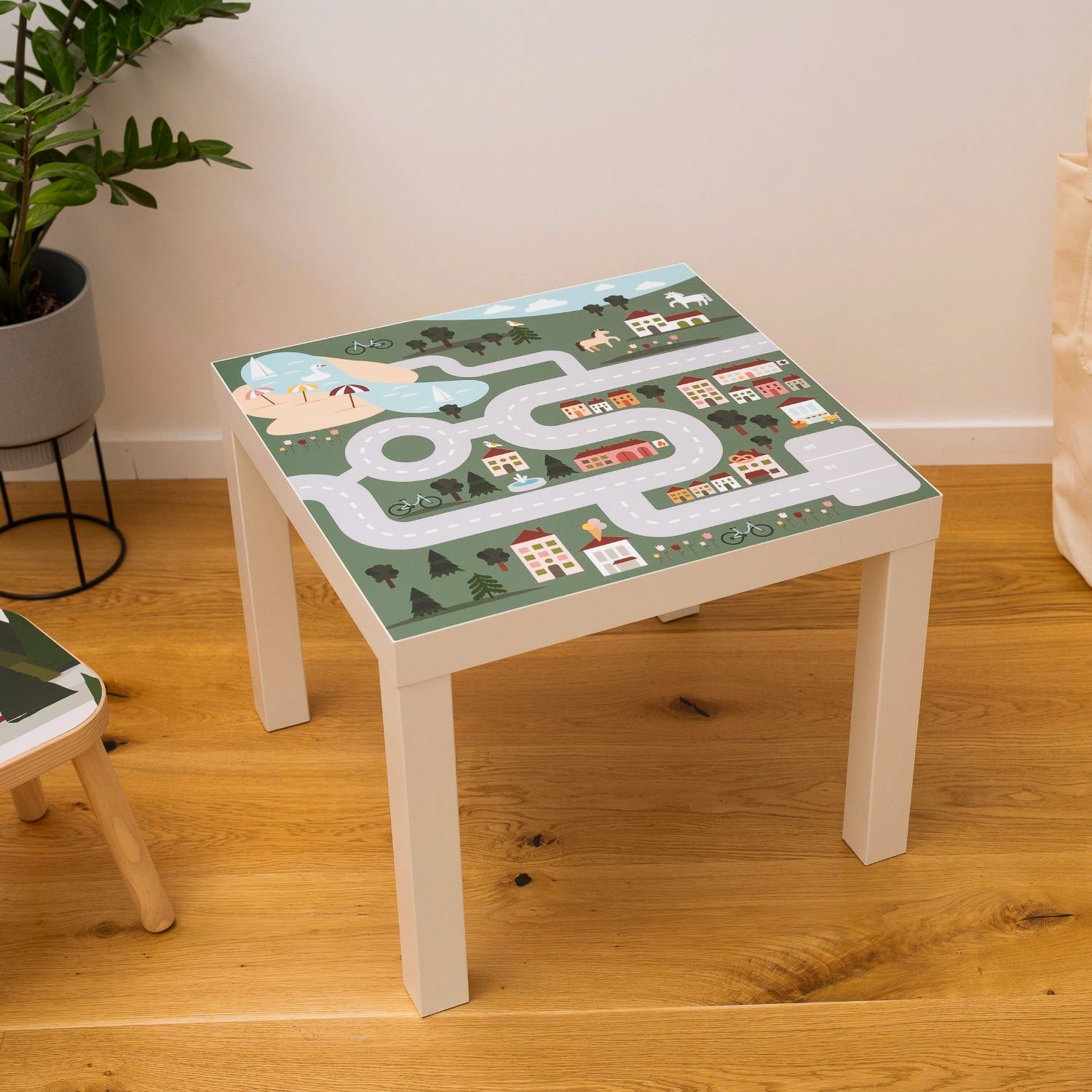 campingtisch folieren IKEA Lack Tisch gestalten – Klebefolien & Spielideen fürs Kinderzimmer