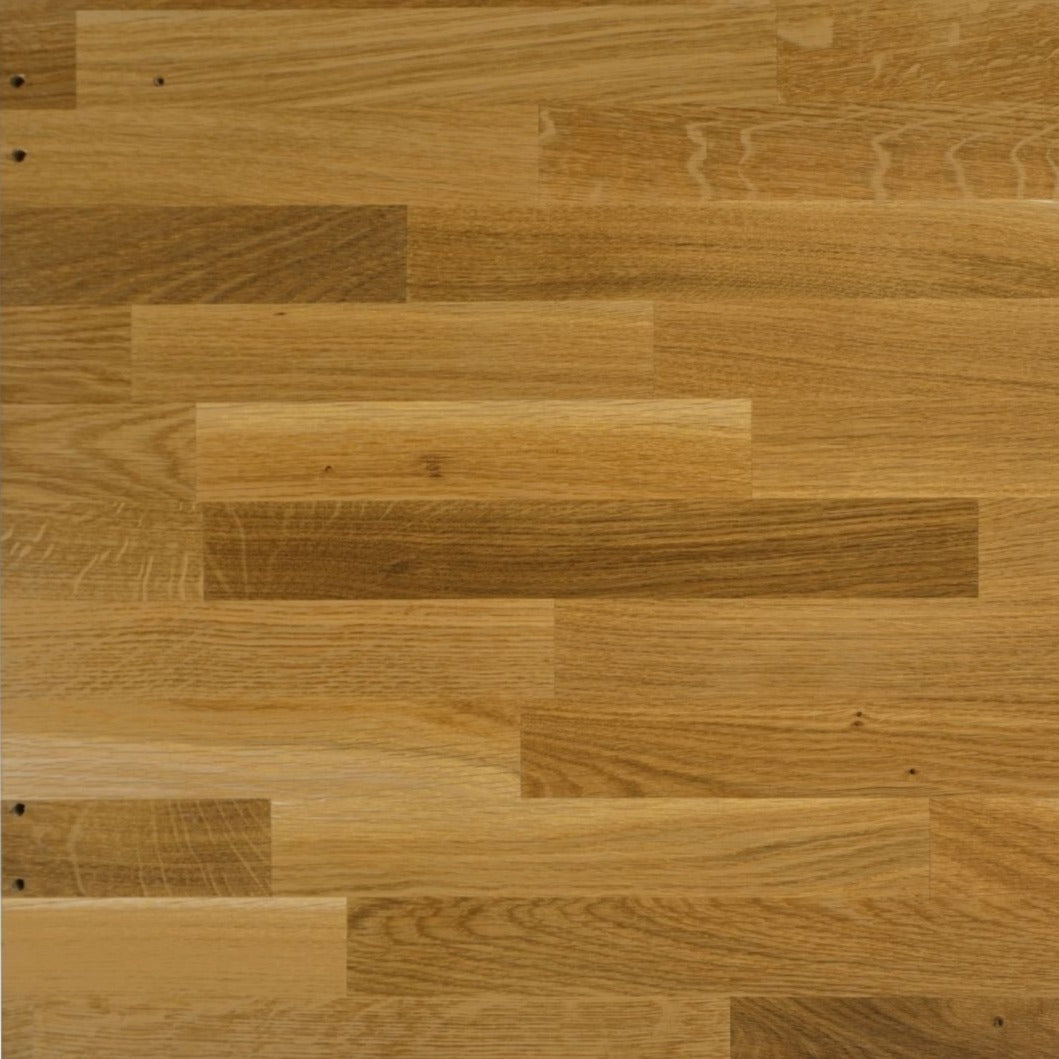 Malm Kommode mit Massivholzdeckplatte aus Eiche Natur geölt Holzstruktur Unterseite mit Bohrlöcher