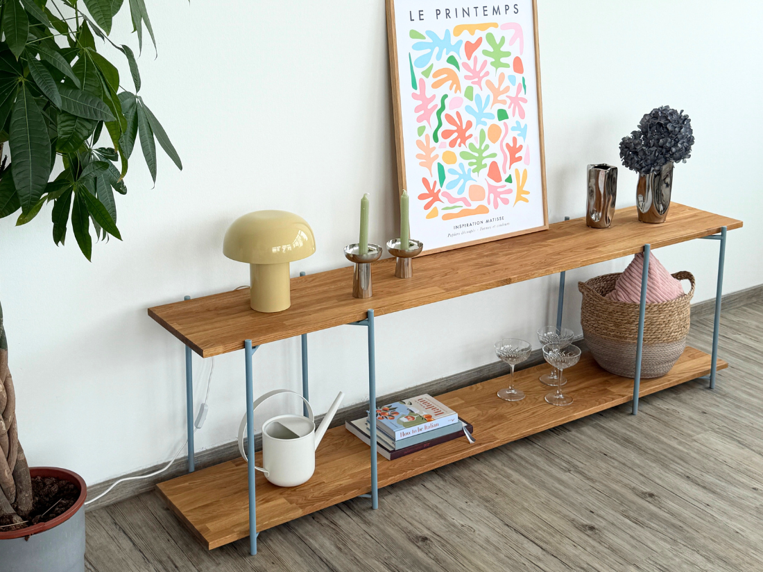 IKEA Galdom Sideboard Hack aus zwei Gladom Tischen und zwei Holzplatten Titelbild für Blog dekoriert