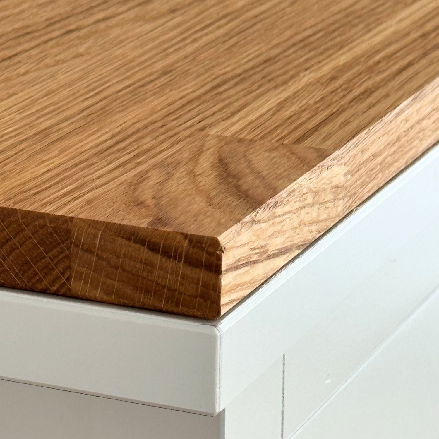 Holzplatte Hemnes Kommode Detailbild Kante