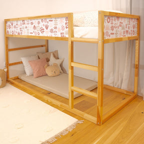 Klebefolie Ikea Kura Kinderbett mit Blumendesign, rosa